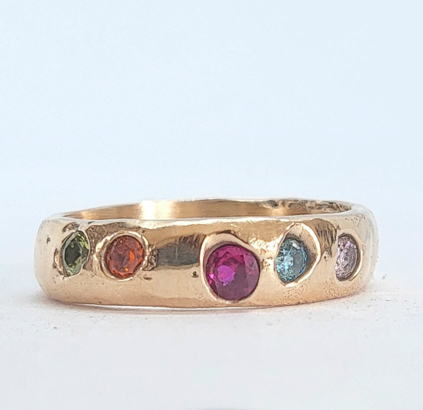 Medieval-inspired handcrafted 9ct gold ring with rubies and / or sapphires